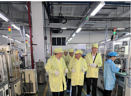 蒋文春莅临绵阳新华丽江分公司调研